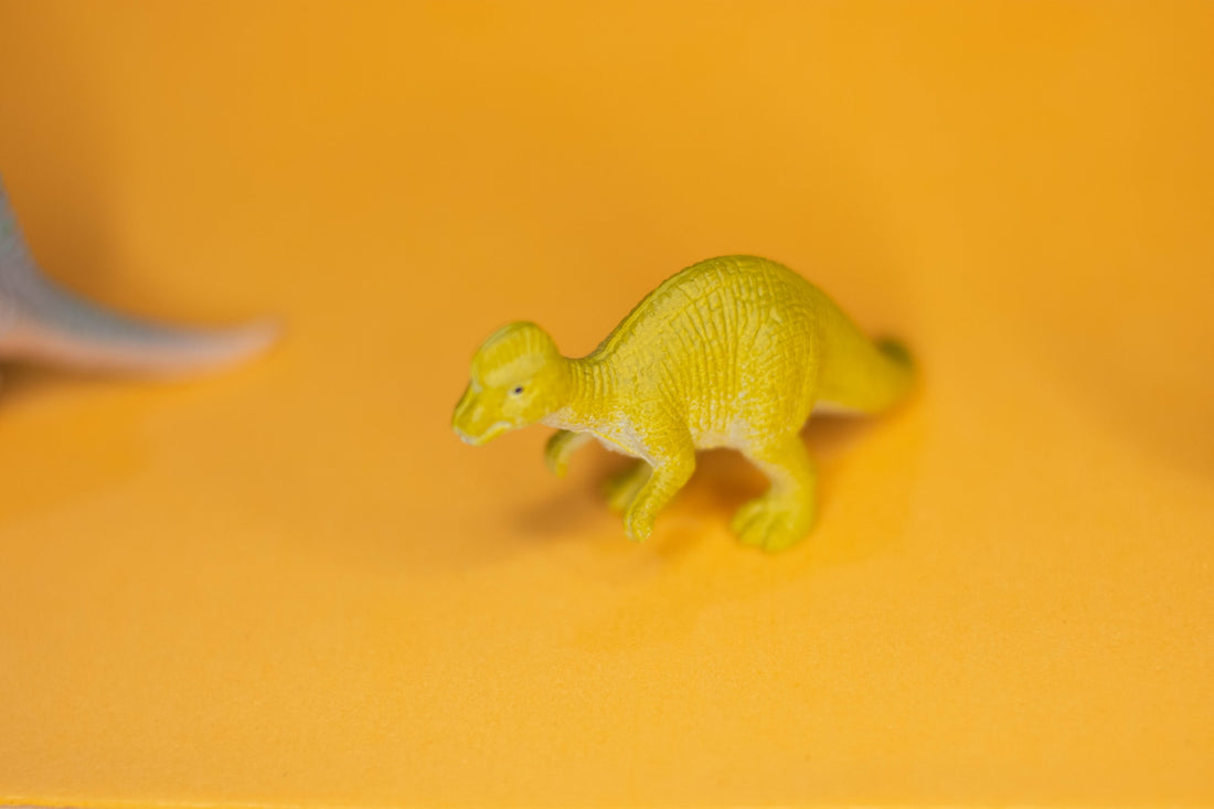 9 Kid-Friendly Dinosaur Figurine Decor Ideas