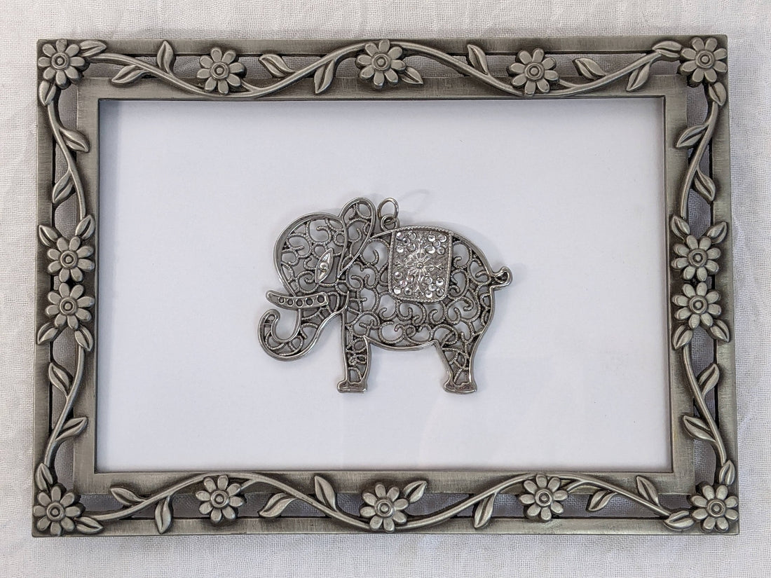 10 Ways to Gracefully Integrate Elephant Wall Decor