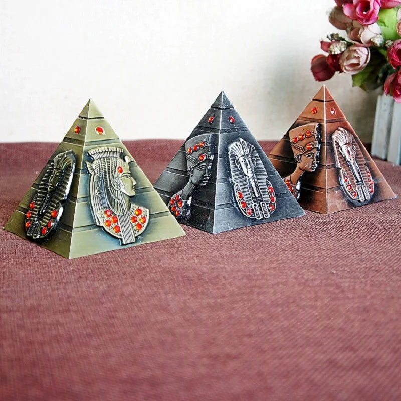 Metal Khufu Pyramids Figurine