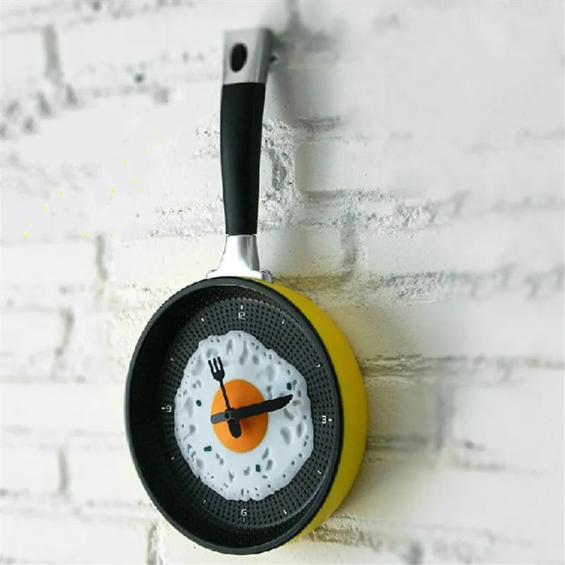 Creative Frying Pan Kitchen Clock