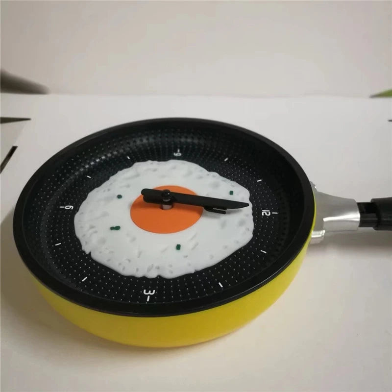 Creative Frying Pan Kitchen Clock