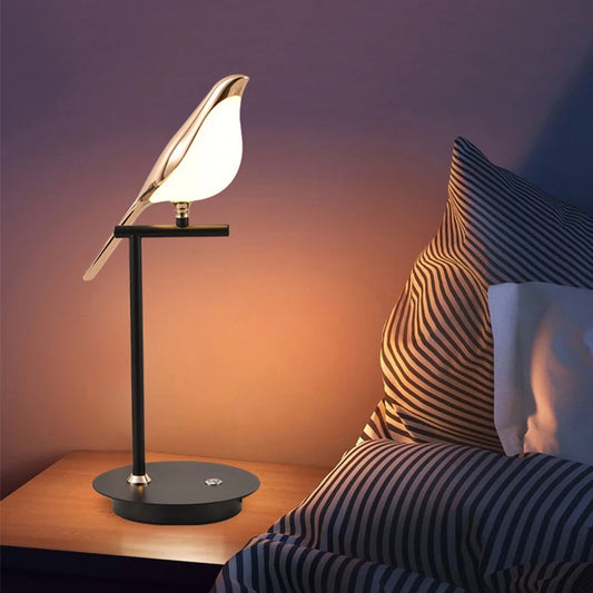Magpie Bird LED Reading Lamp