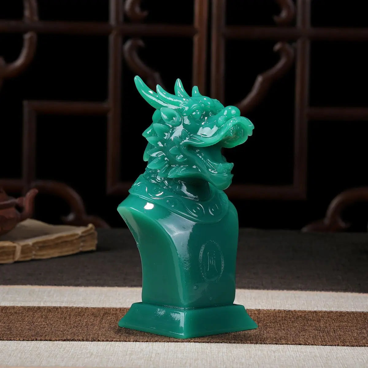 Dragon Statue Mini-Mast