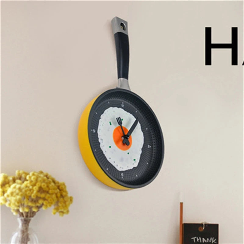 Creative Frying Pan Kitchen Clock