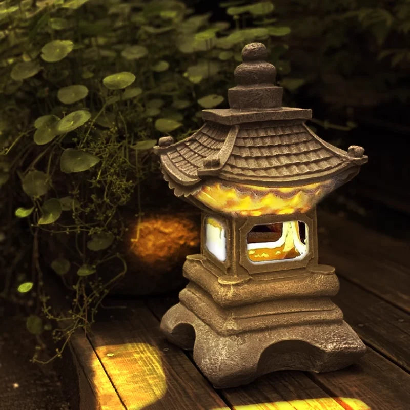 Pagoda Lantern Statue for Garden