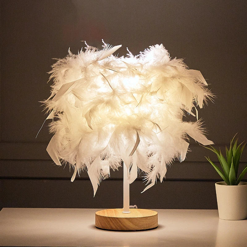 Feather Table Lamp for a Romantic Mood